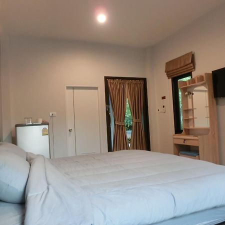 Big House Resort Trat Buitenkant foto