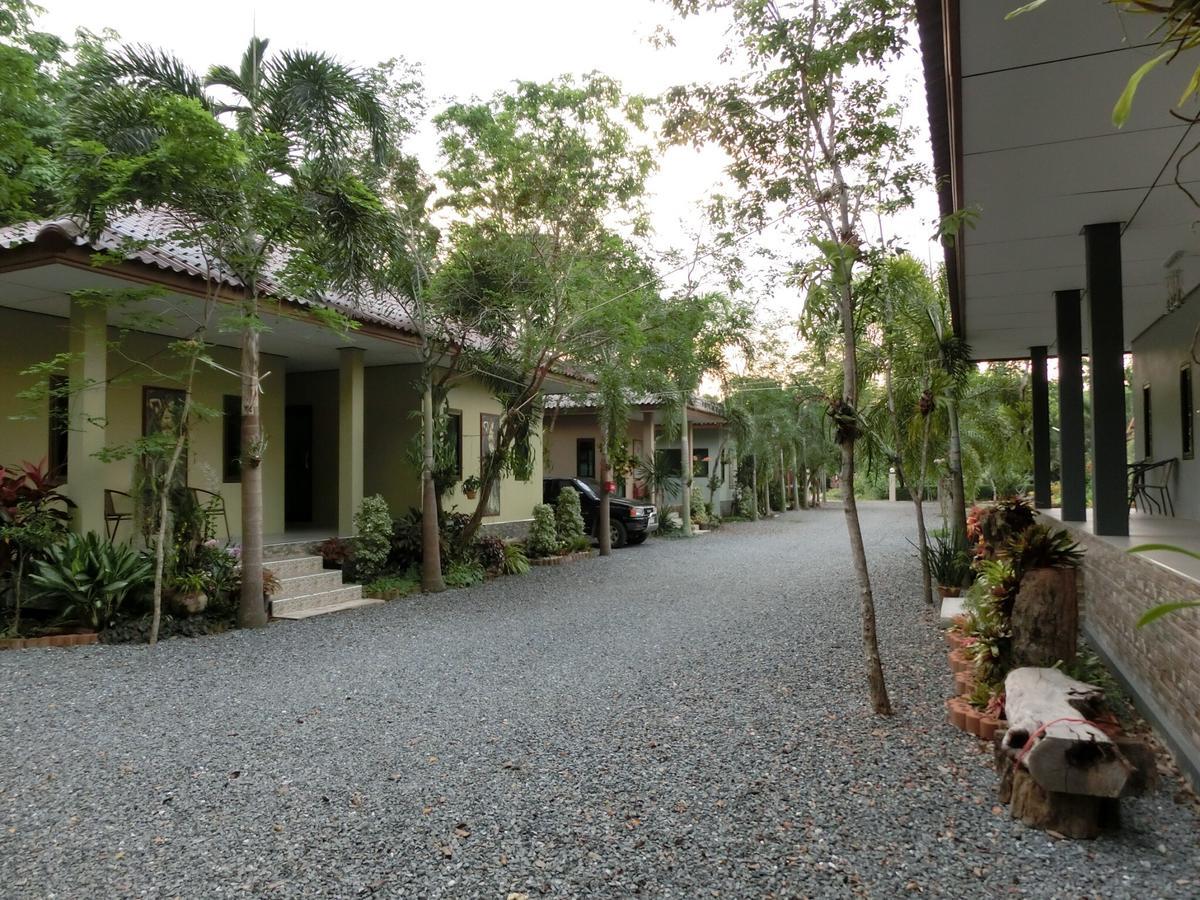 Big House Resort Trat Buitenkant foto